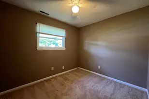 504 Holly Ct, Jacksonville, NC 28540 - Photo 12