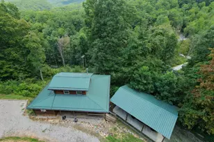 119 Bucks Nest Dr, Topton, NC 28781 - Photo 8