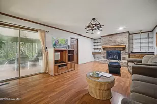 108 Hunters Trail E, Elizabeth City, NC 27909 - Photo 2