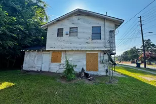 412 S William St, Goldsboro, NC 27530 - Photo 2
