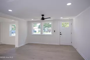 105 Harmon St, Clinton, NC 28328 - Photo 10