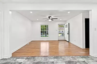 404 W Green Street, Robersonville, NC 27871 - Photo 6