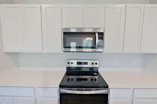 1095 Hanson Dr, Leland, NC 28451 - Photo 8