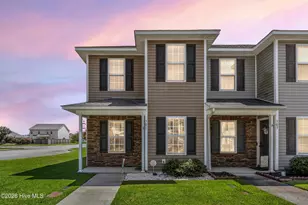 301 Glen Cannon Drive, Jacksonville, NC 28546 - Photo 2