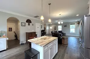 212 Chestwood Dr, Hubert, NC 28539 - Photo 2