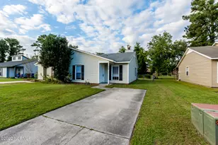 139 Village Cir, Jacksonville, NC 28546 - Photo 2