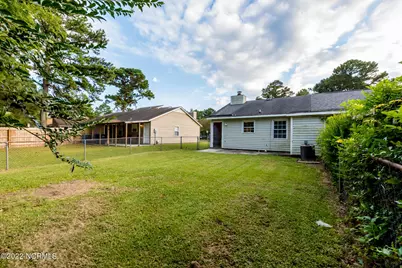 139 Village Circle, Jacksonville, NC 28546 - Photo 18