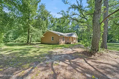 273 E Charity Road, Rose Hill, NC 28458 - Photo 4