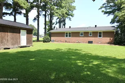 1811 John Small Avenue, Washington, NC 27889 - Photo 14