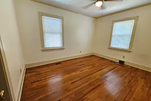 702 Stewart Ave, Clinton, NC 28328 - Photo 16