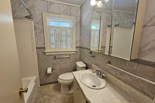 702 Stewart Ave, Clinton, NC 28328 - Photo 18