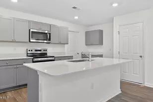 233 Olive Br St, Sanford, NC 27332 - Photo 6