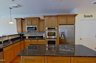 307 Lake Park Blvd S, Carolina Beach, NC 28428 - Photo 8