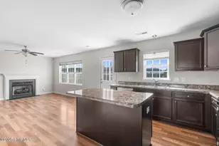 405 Duncan Dr S, Richlands, NC 28574 - Photo 10