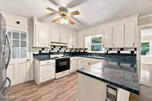 203 Carolina Pines Blvd, New Bern, NC 28560 - Photo 4