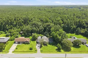 203 Carolina Pines Blvd, New Bern, NC 28560 - Photo 2