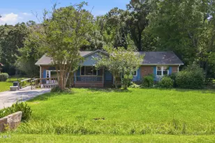 203 Carolina Pines Blvd, New Bern, NC 28560 - Photo 12