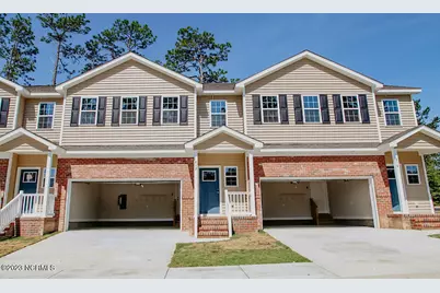 816 Ducks Landing, Aberdeen, NC 28315 - Photo 2