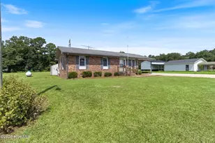 123 N Elmhurst St, Clarkton, NC 28433 - Photo 24