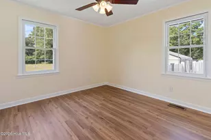 123 N Elmhurst St, Clarkton, NC 28433 - Photo 10