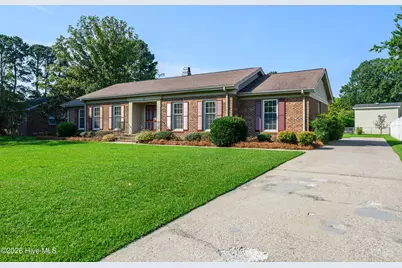 1106 Crestview Drive, Tarboro, NC 27886 - Photo 2