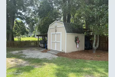 209 Nancy Street, Lake Waccamaw, NC 28450 - Photo 24