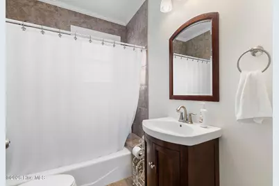 313 N Breazeale Avenue, Mount Olive, NC 28365 - Photo 20