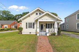313 N Breazeale Ave, Mount Olive, NC 28365 - Photo 2