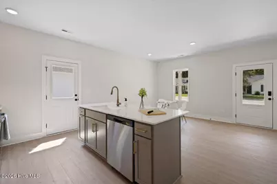 304 S Sycamore Street, Fremont, NC 27830 - Photo 10
