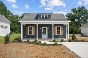 304 S Sycamore St, Fremont, NC 27830 - Photo 1