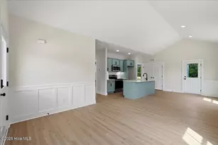 306 S Sycamore St, Fremont, NC 27830 - Photo 6