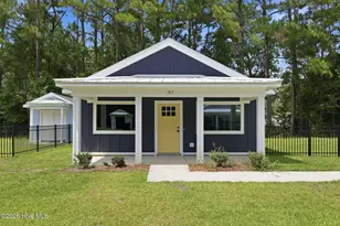 157 Long Pond Loop, Swansboro, NC 28584 - Photo 2