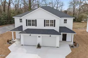 4371 W Pine St, Farmville, NC 27828 - Photo 2