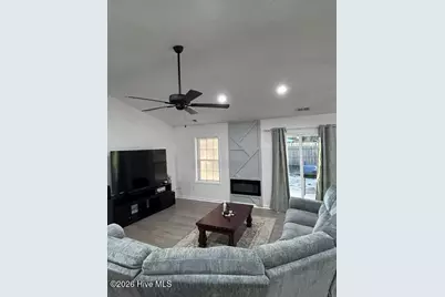 101 Cottonwood Court, Jacksonville, NC 28546 - Photo 10