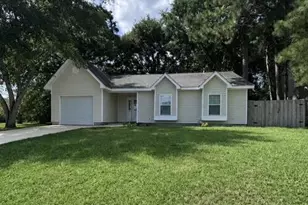101 Cottonwood Ct, Jacksonville, NC 28546 - Photo 1