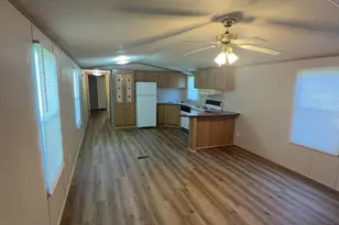 115 Cross Lake Ln, Richlands, NC 28574 - Photo 2