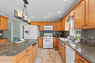 101 New Castle Drive, Jacksonville, NC 28540 - Photo 8
