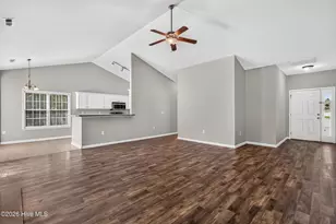 145 Spring Leaf Ln, Jacksonville, NC 28540 - Photo 10