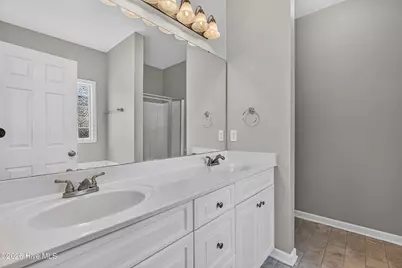 145 Spring Leaf Lane, Jacksonville, NC 28540 - Photo 18