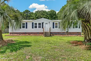 102 Seabird Ln, Sneads Ferry, NC 28460 - Photo 2