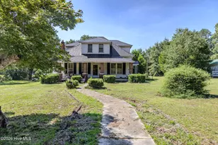 602 E Gertrude St, Fairmont, NC 28340 - Photo 1