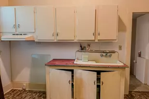 602 E Gertrude St, Fairmont, NC 28340 - Photo 14