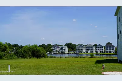 209 Laguna Lane, Jacksonville, NC 28540 - Photo 4