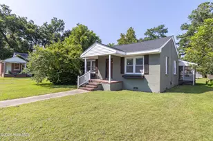 113 E Carteret St, Edenton, NC 27932 - Photo 2