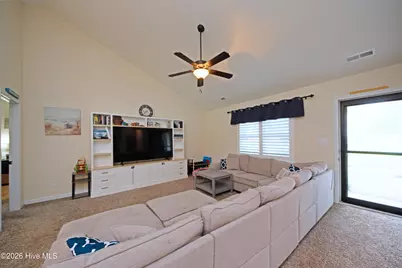 200 Gillcrest Court, Jacksonville, NC 28540 - Photo 8