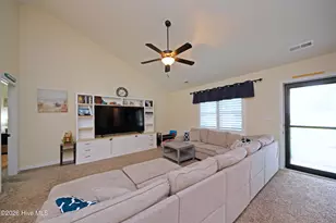 200 Gillcrest Ct, Jacksonville, NC 28540 - Photo 8