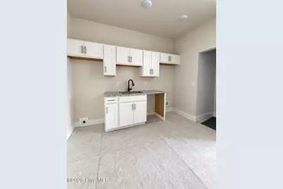 906 S 8th Street #101, Wilmington, NC 28401 - Photo 2