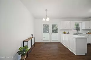 413 Hickory Dr, Elizabeth City, NC 27909 - Photo 8