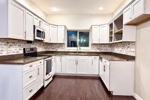 172 Gardenia Ct, Marble, NC 28905 - Photo 2