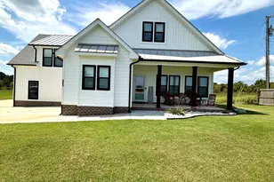 981 Waterlily Rd, Coinjock, NC 27923 - Photo 2